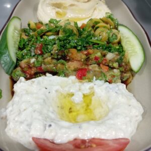 Mixed appetizers مقبلات مشكله